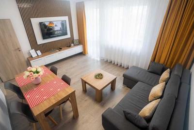 Apartament cu 2 camere decomandat în Tractorul - 3