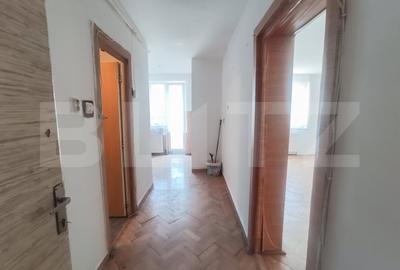 Garsonieră decomandată în Soarelui