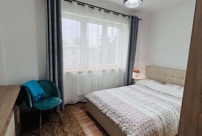 Apartament cu 3 camere semidecomandat, mobilat în Central - 1
