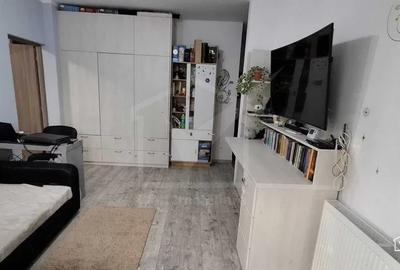 Apartament cu 2 camere semidecomandat, mobilat în Florești - 1
