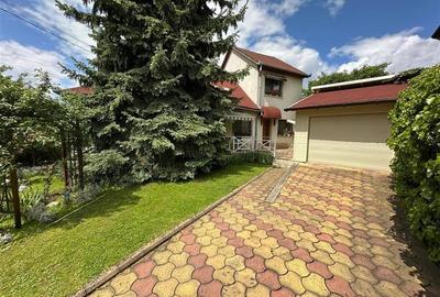 Casă cu 4 camere cu Garaj în Dâmbul Rotund