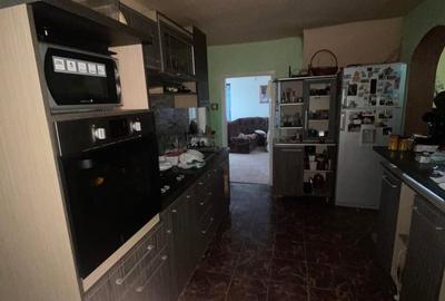 Casă cu 5 camere cu Teren 1490 Mp în Vladimirescu - 8