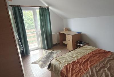 Casă cu 5 camere cu Teren 425 Mp în Sadu - 8