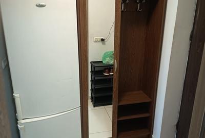 Garsonieră în Titan