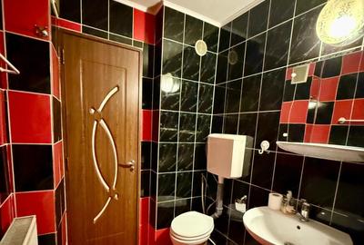 Apartament cu 3 camere decomandat în Central - 1