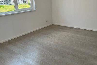 Apartament cu 3 camere în Berceni - 2