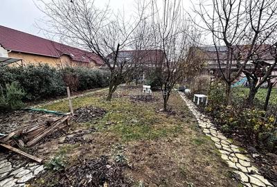 Casă cu 3 camere cu Teren 249 Mp în Biharia