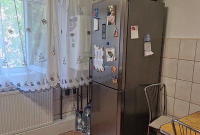 Apartament cu 3 camere decomandat în Girocului - 2