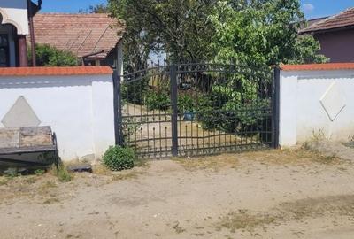 Casă cu 4 camere în Teasc - 4