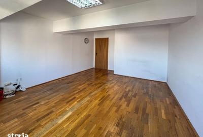 Apartament cu 6 camere, mobilat în Centrul Civic - 17