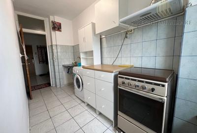 Garsonieră decomandată, mobilată în Tei - 4