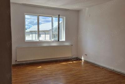 Casă cu 6 camere în Ștefănești - 3
