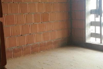 Casă cu 6 camere cu Teren 1000 Mp în Dobrogostea - 8