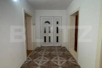 Casă cu 4 camere cu Teren 5594 Mp în Central - 2