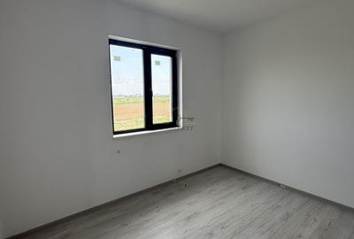Casă individuală cu 4 camere cu Canalizare în Dragomirești-Vale - 12