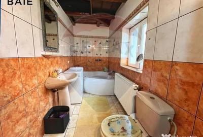 Casă cu 2 camere cu Teren 970 Mp în Sălsig