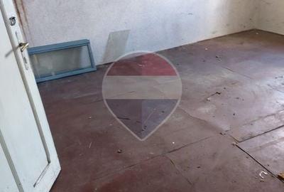 Casă individuală cu 3 camere cu Teren 556 Mp în Central
