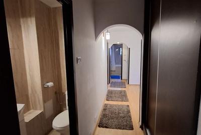 Apartament cu 3 camere decomandat în Tomis Nord - 9