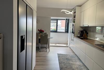 Apartament cu 4 camere decomandat în Central - 7