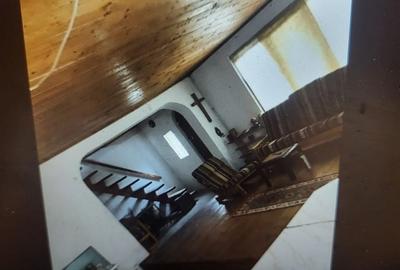 Casă cu 3 camere cu Teren 350 Mp în 23 August
