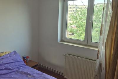 Apartament cu 3 camere în Militari