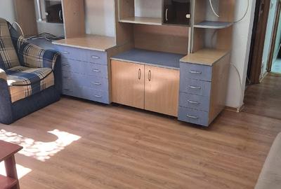 Apartament cu 2 camere semidecomandat în Ferentari