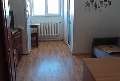 Garsonieră în CET