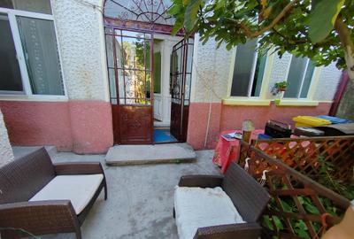 Casă cu 2 camere cu Teren 150 Mp în Moșilor