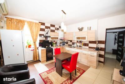 Casă cu 7 camere cu Teren 383 Mp în Berceni