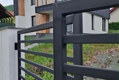 Casă cu 4 camere în Valea Borcutului