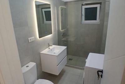 Garsonieră decomandată în Central