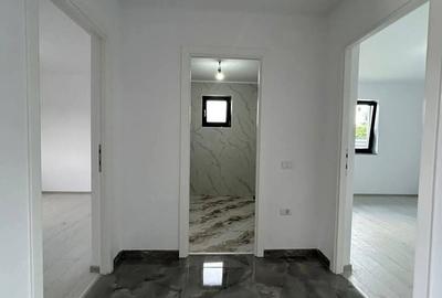 Casă cu 4 camere cu Teren 700 Mp în Central - 13