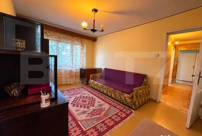 Apartament cu 3 camere semidecomandat în Rogerius