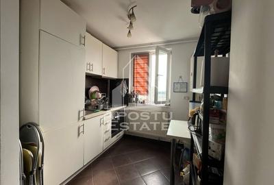 Apartament cu 3 camere decomandat în Spitalul Județean - 7