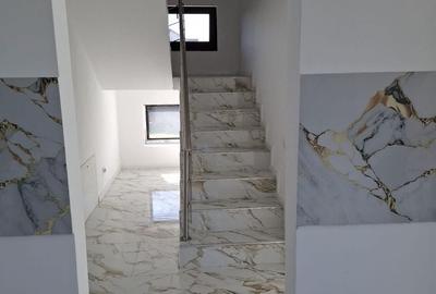 Casă cu 5 camere cu Canalizare în Hărman - 2