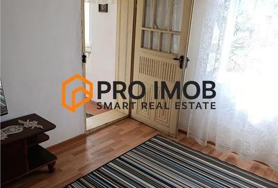 Casă cu 4 camere decomandat în Scurtești - 9