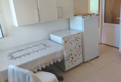 Apartament cu 3 camere decomandat în Crâng - 4