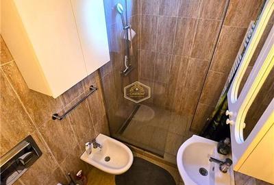 Casă individuală cu 9 camere cu Teren 2100 Mp în Periferie - 17