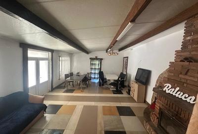 Casă cu Teren 3000 Mp în Central - 4