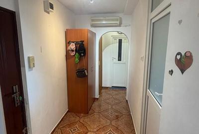Apartament cu 2 camere decomandat în Crângași