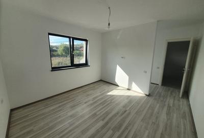 Casă individuală cu 4 camere cu Canalizare în Miroslava - 2