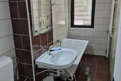 Garsonieră decomandată în Brâncoveanu