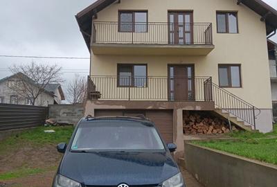 Casă cu 4 camere în Lunca Cetățuii