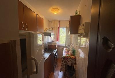 Apartament cu 3 camere semidecomandat în Popoveni - 2