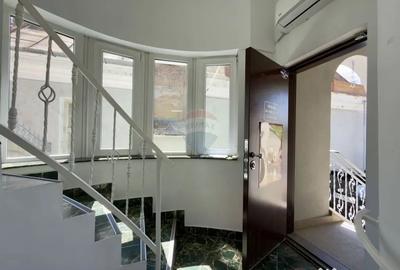 Spațiu comercial, de 200 mp, în Ultracentral