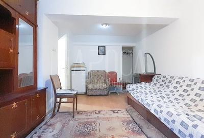 Apartament cu 2 camere decomandat în Central - 2