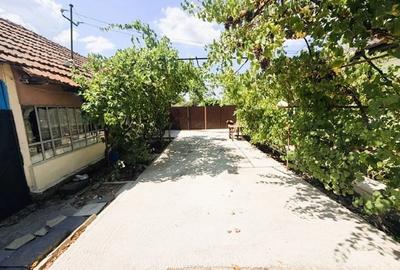 Casă cu 3 camere cu Teren 2252 Mp în Zorleasca