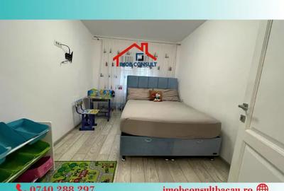 Apartament cu 3 camere decomandat în Republicii - 2