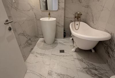 Apartament cu 2 camere decomandat în Runcu