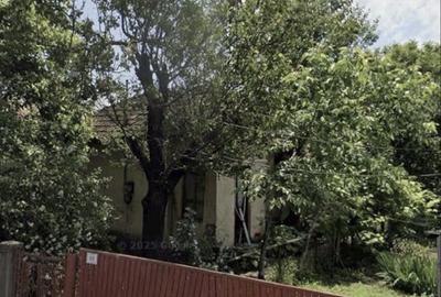 Casă cu 5 camere cu Teren 620 Mp în Central